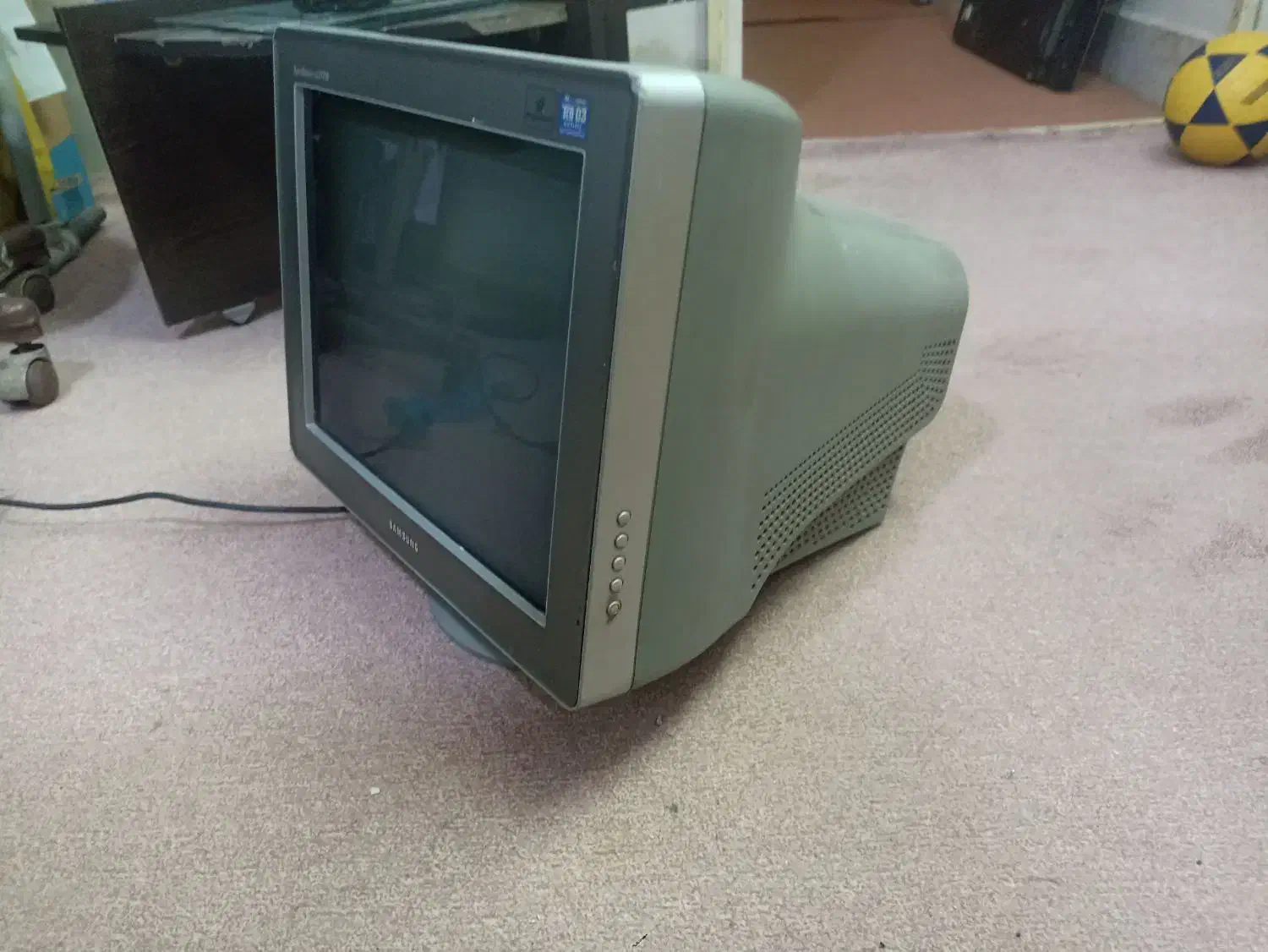 یک دستگاه مانیتور برند سامسونگ|قطعات و لوازم جانبی رایانه|بندر ماهشهر, |دیوار