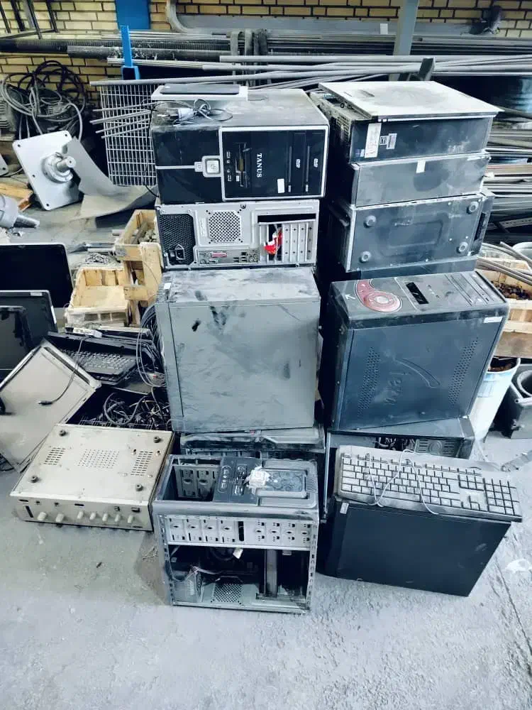 خرید و فروش سیستم های جدید وخرید سیستم های قدیمی|رایانه رومیزی|شیراز, شهرک ولیعصر|دیوار