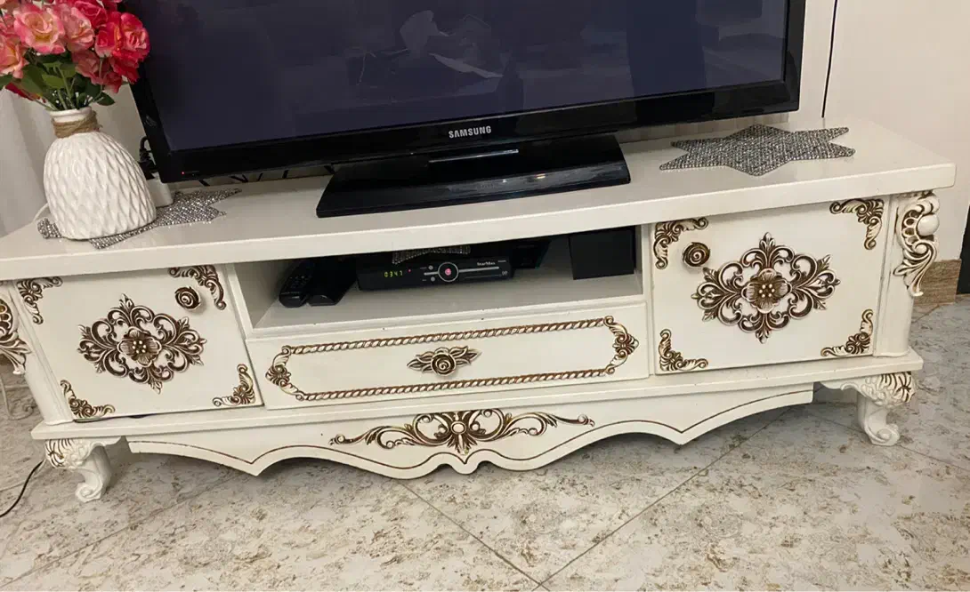 میز تلویزیون کاملا سالم|میز تلویزیون|سنگر, |دیوار