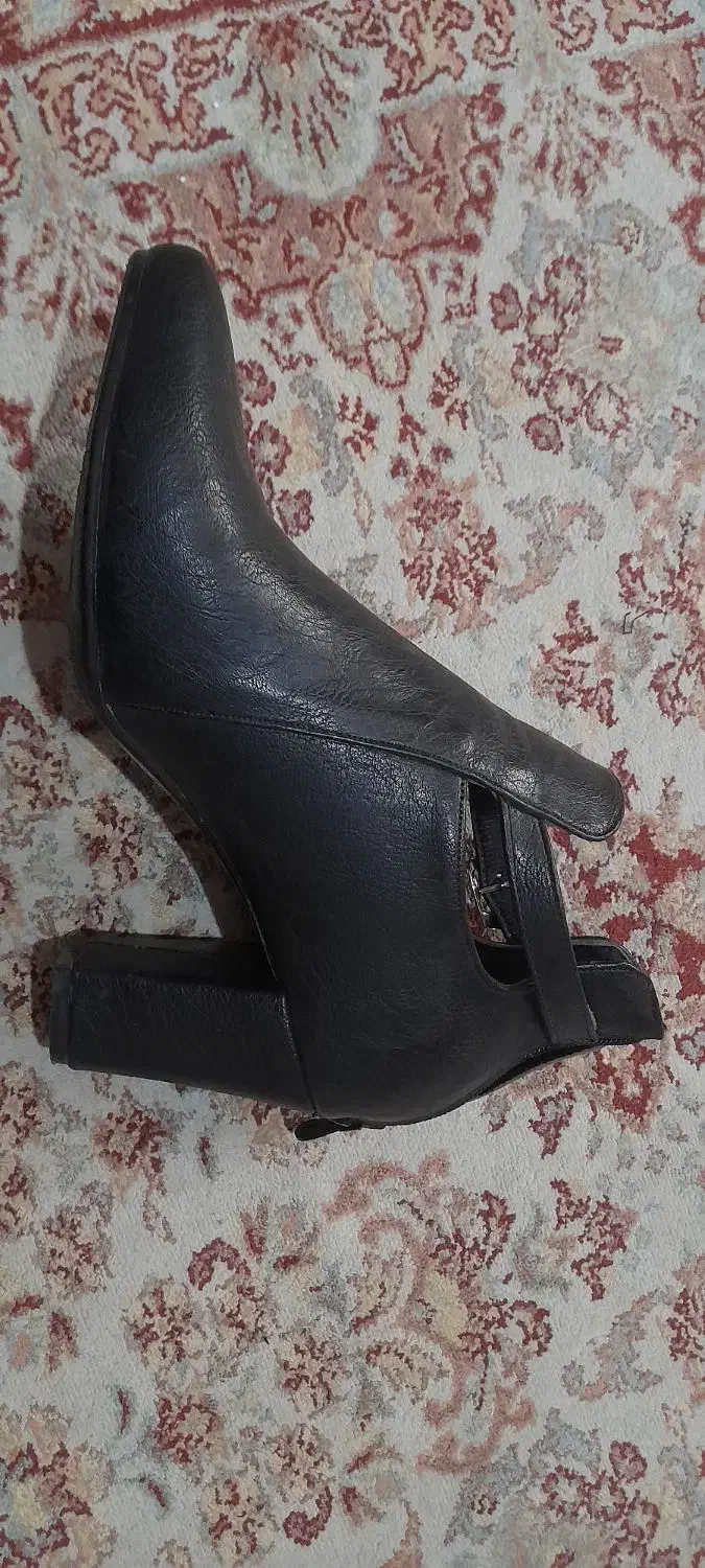 کفش مجلسی چرم|کیف، کفش، کمربند|رباط‌کریم, رباط‌کریم|دیوار