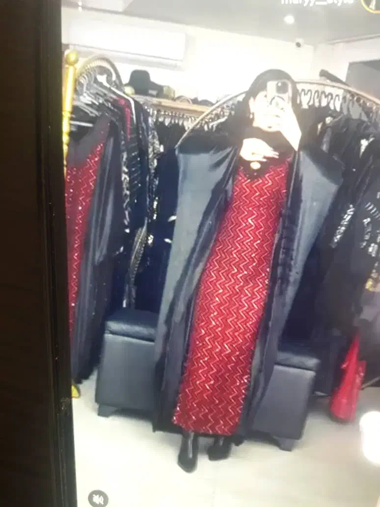 عباهای مجلسی|لباس|شریف‌آباد, |دیوار