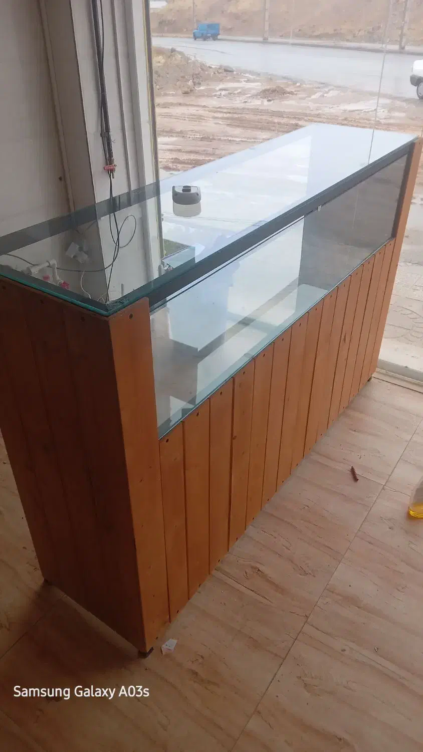 ویترین مغازه|فروشگاه و مغازه|بروجرد, |دیوار