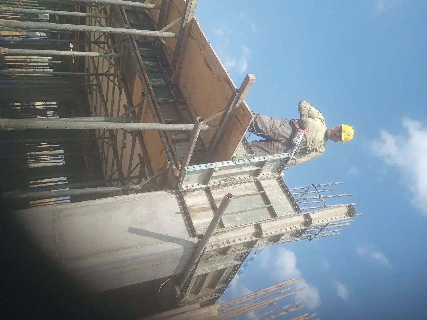 آلماتوربند و قالب بند|استخدام معماری، عمران و ساختمانی|همدان, |دیوار