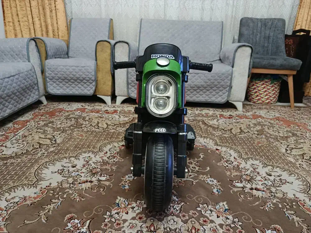 هندا نیکد|اسباب‌‌بازی|صدرا-فارس, فاز ۱|دیوار