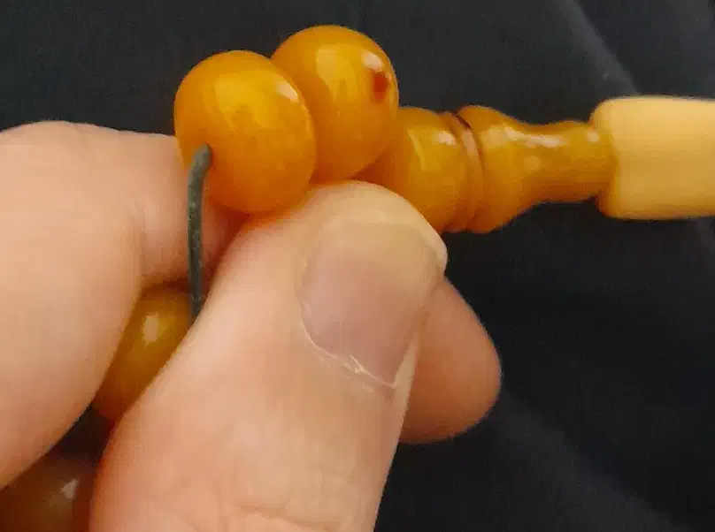 تسبیح قدیم سندلوس آلمان|کلکسیون اشیاء عتیقه|ایلام, |دیوار