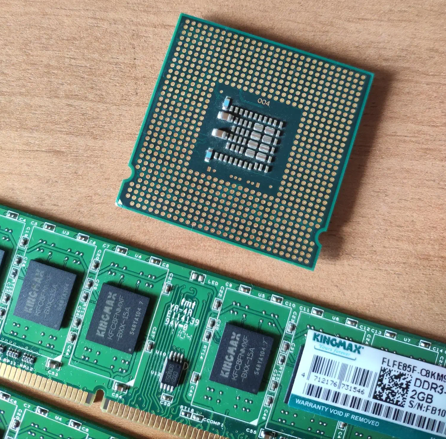 دو رم + یک CPU|قطعات و لوازم جانبی رایانه|سهند, |دیوار