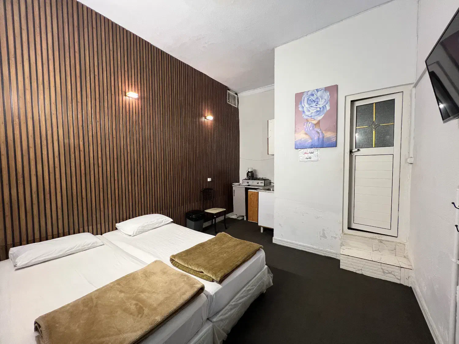 اقامتِ شایسته‌ی سلیقه‌ی خاص شما/اجاره روزانه سوییت|اجارهٔ کوتاه‌مدت آپارتمان و سوئیت|تهران, بلوار کشاورز|دیوار