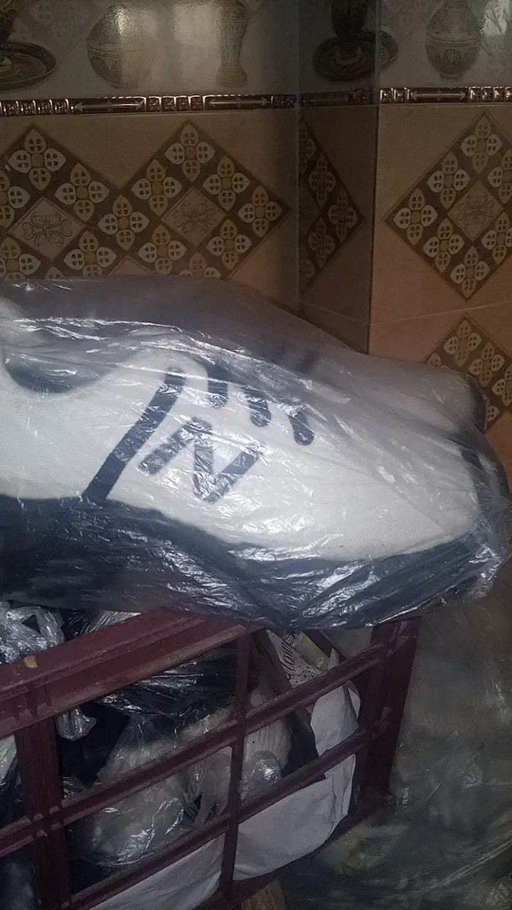 کفش|کیف، کفش، کمربند|انبارآلوم, |دیوار