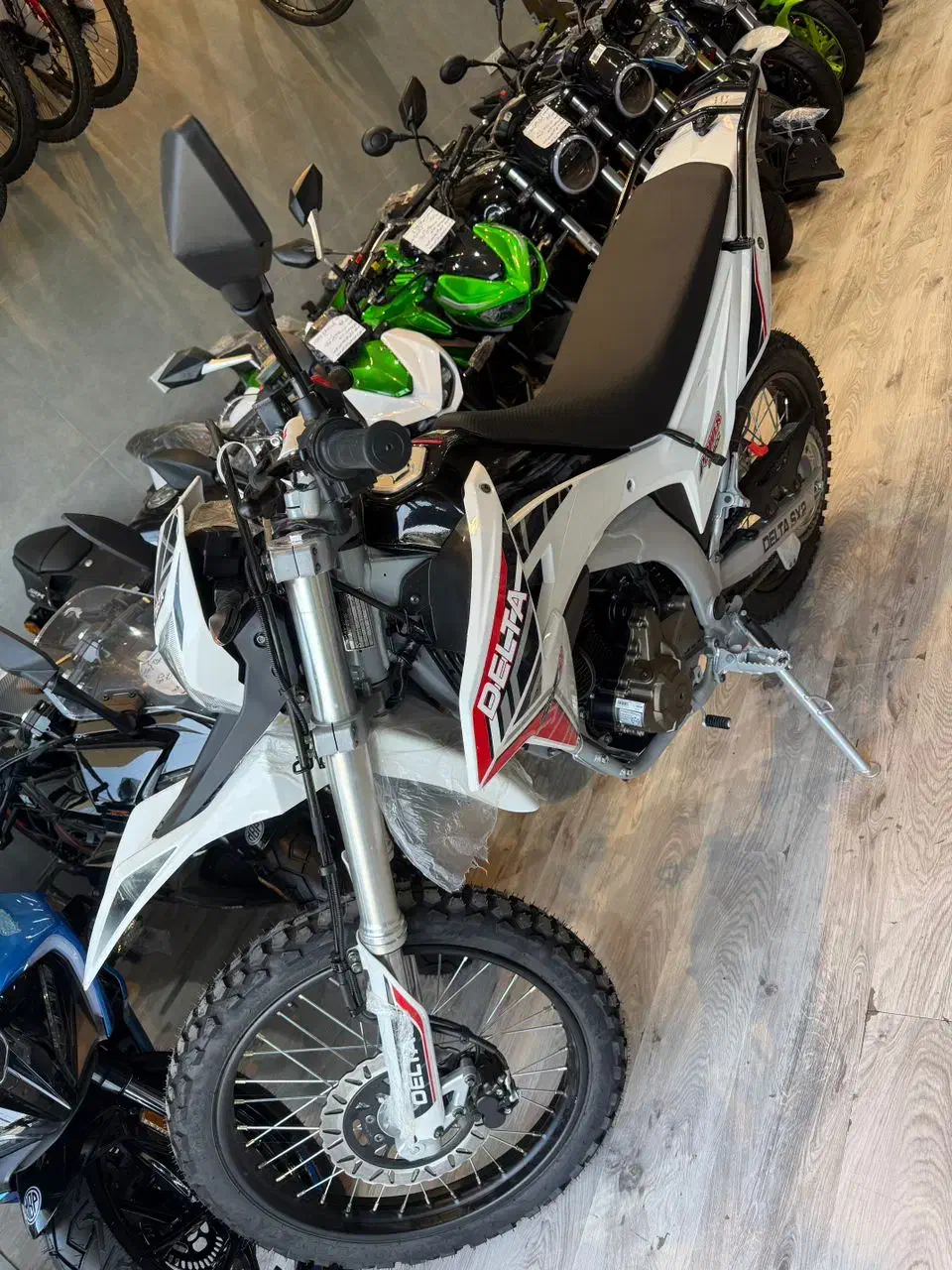 فروش اقساط تریل دلتا|موتورسیکلت|شیراز, شهرک گلستان|دیوار