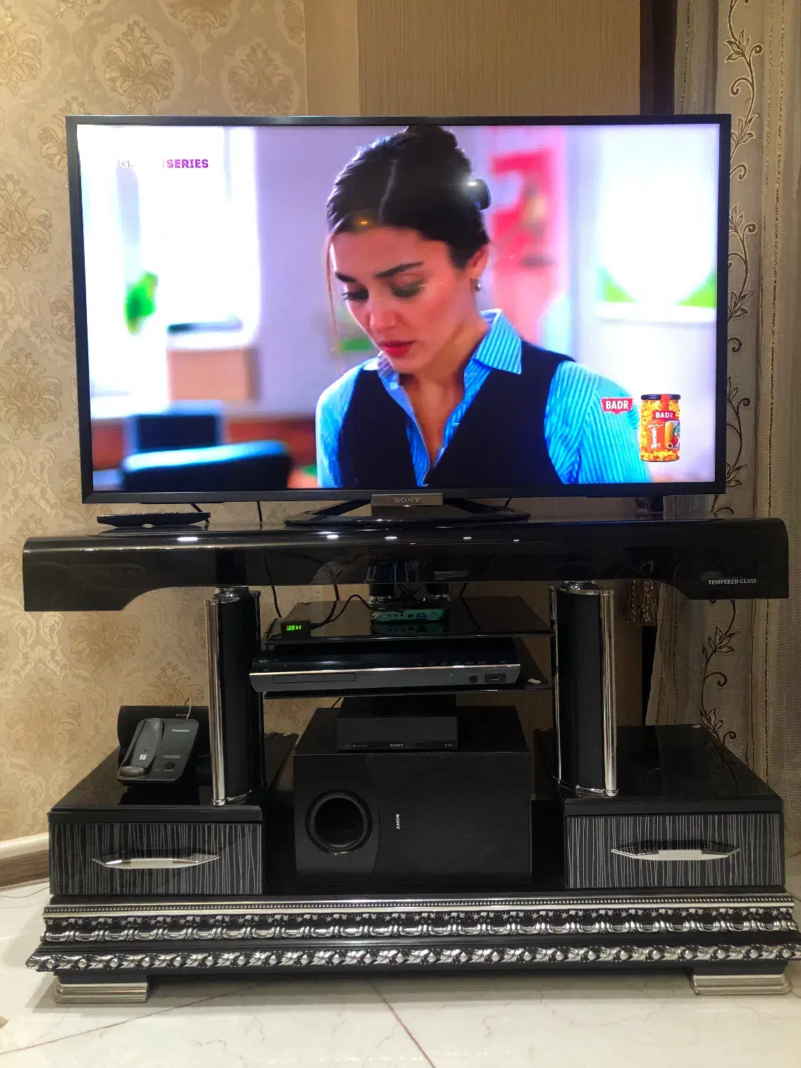 میزتلویزیون در حد نو|میز تلویزیون|تبریز, |دیوار