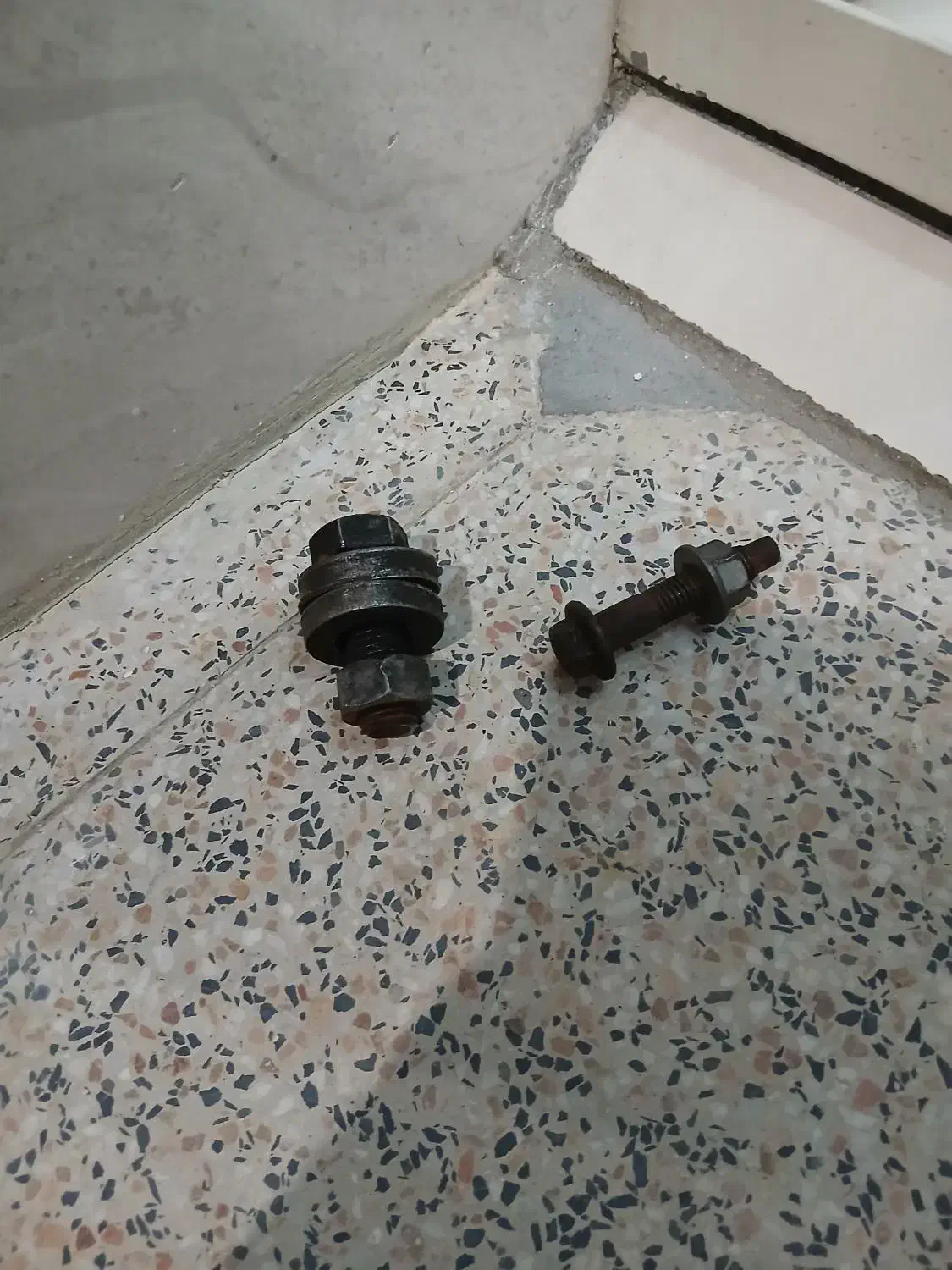 پیچ مهره|ابزارآلات|همدان, |دیوار