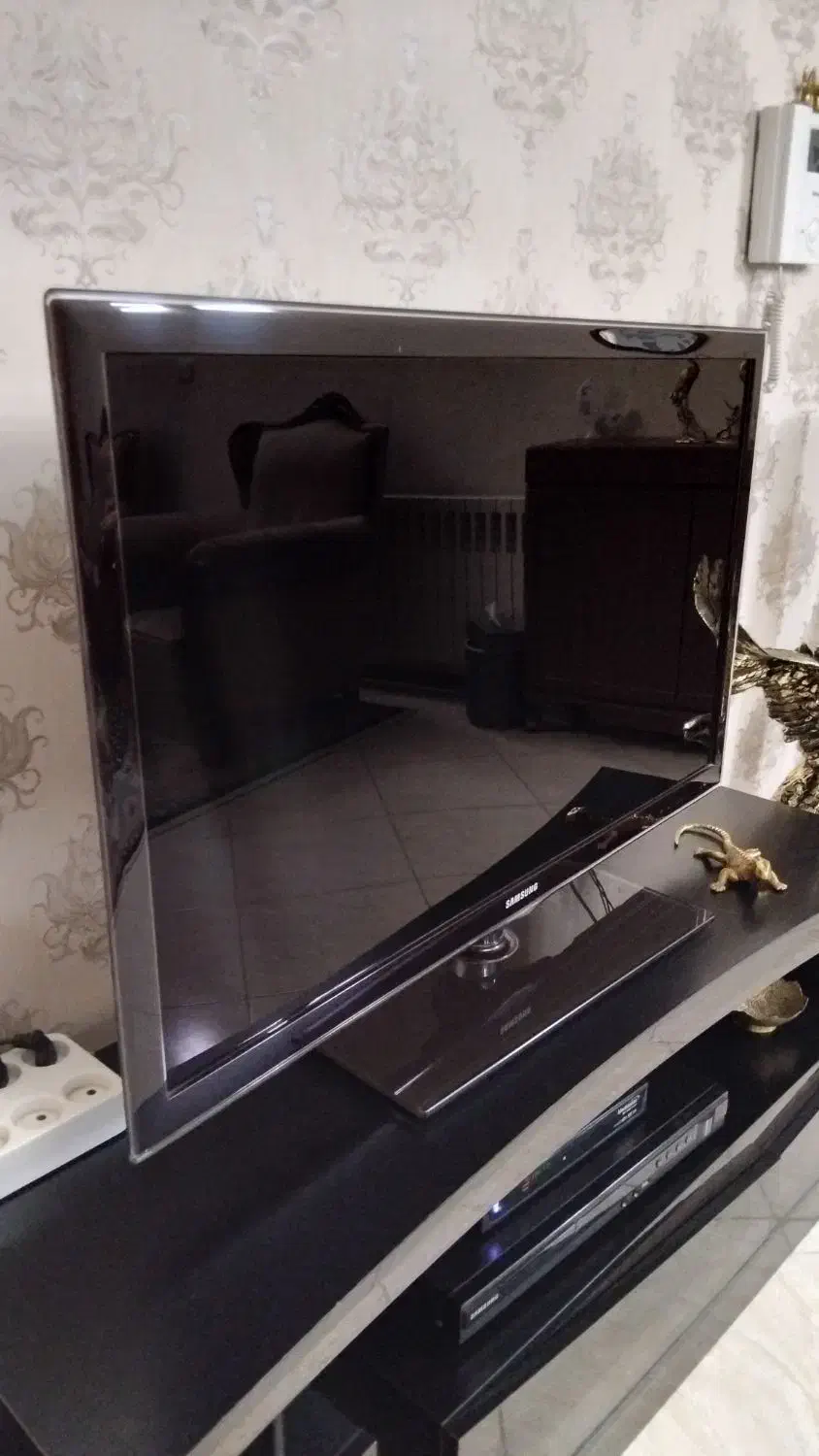 تلوزیون ال ای دی ۴۳ اینچ سامسونگ و استریو سامسونگ|تلویزیون و پروژکتور|شهریار, شهرک شاهد|دیوار