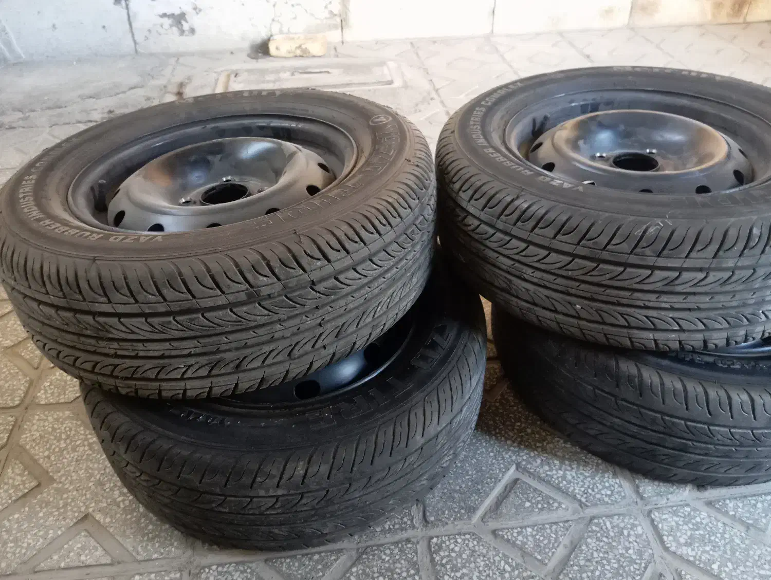 رینگ و لاستیک|قطعات یدکی و لوازم جانبی|آباده, |دیوار