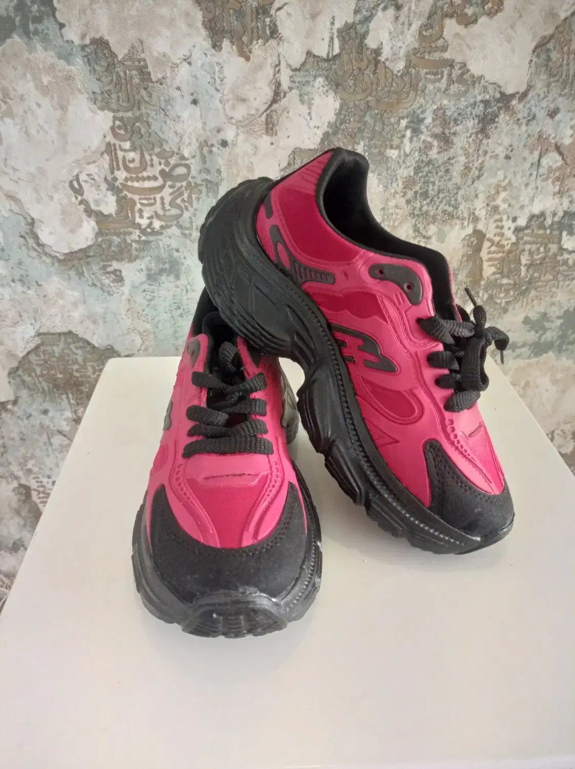 کفش اسپرت|کیف، کفش، کمربند|شاهرود, |دیوار