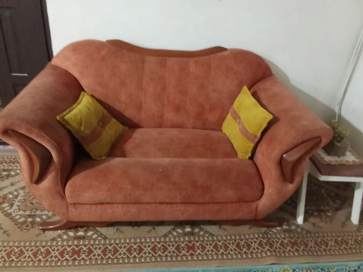 مبلمان|مبلمان خانگی و میز عسلی|تاکستان, |دیوار