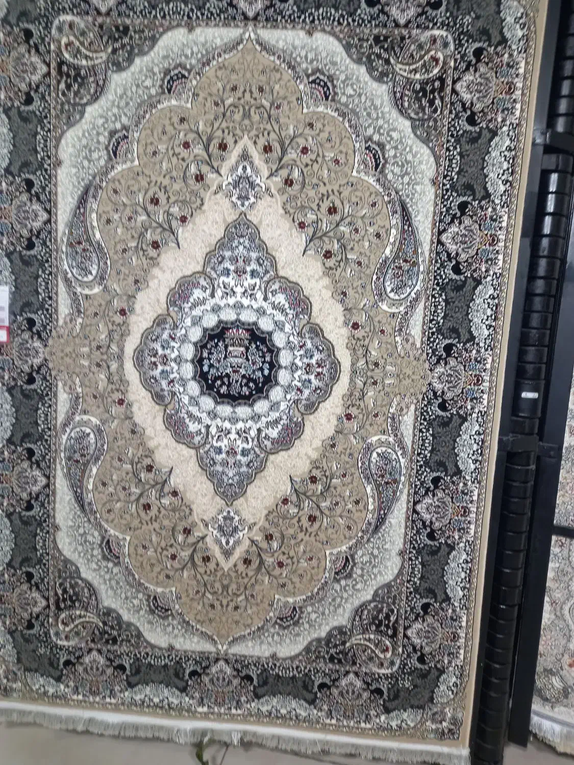 یه جفت فرش ماشینی ۷۰۰شانه به فروش می رسد|فرش|هریس, |دیوار