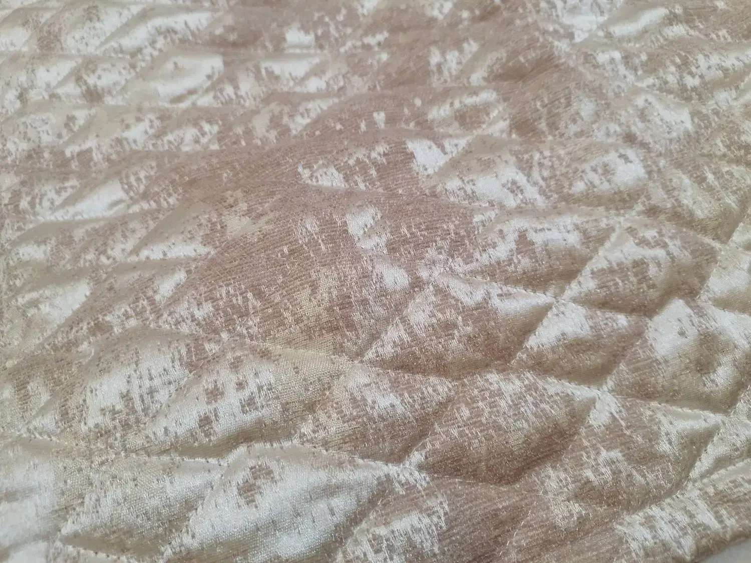 رو بالشتی|رختخواب، بالش، پتو|سنندج, |دیوار