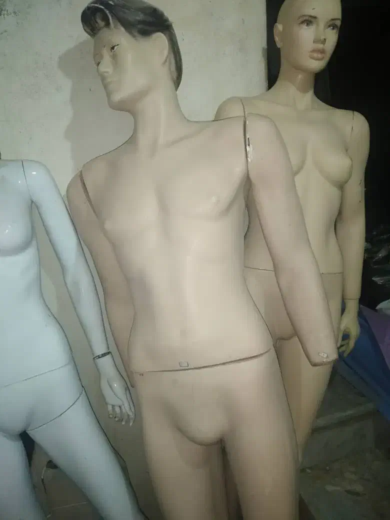 تعدادی مانکن زن ومرد خارجی وایرانی|فروشگاه و مغازه|کرمانشاه, |دیوار