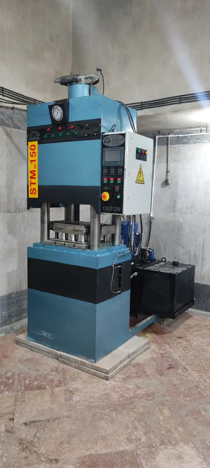 ماشین آلات آزمایشگاهی کارخانه های لنت ترمز|ماشین‌آلات صنعتی|فردیس, شهرک شهید حسینی|دیوار