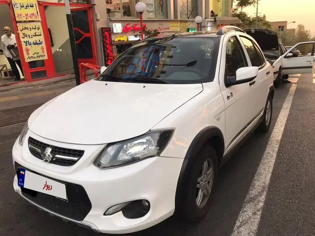 کوئیک R در حد صفر ۱۰ تا کار بدون تصادف و رنگ|خودرو سواری و وانت|تهران, شهرک محلاتی|دیوار