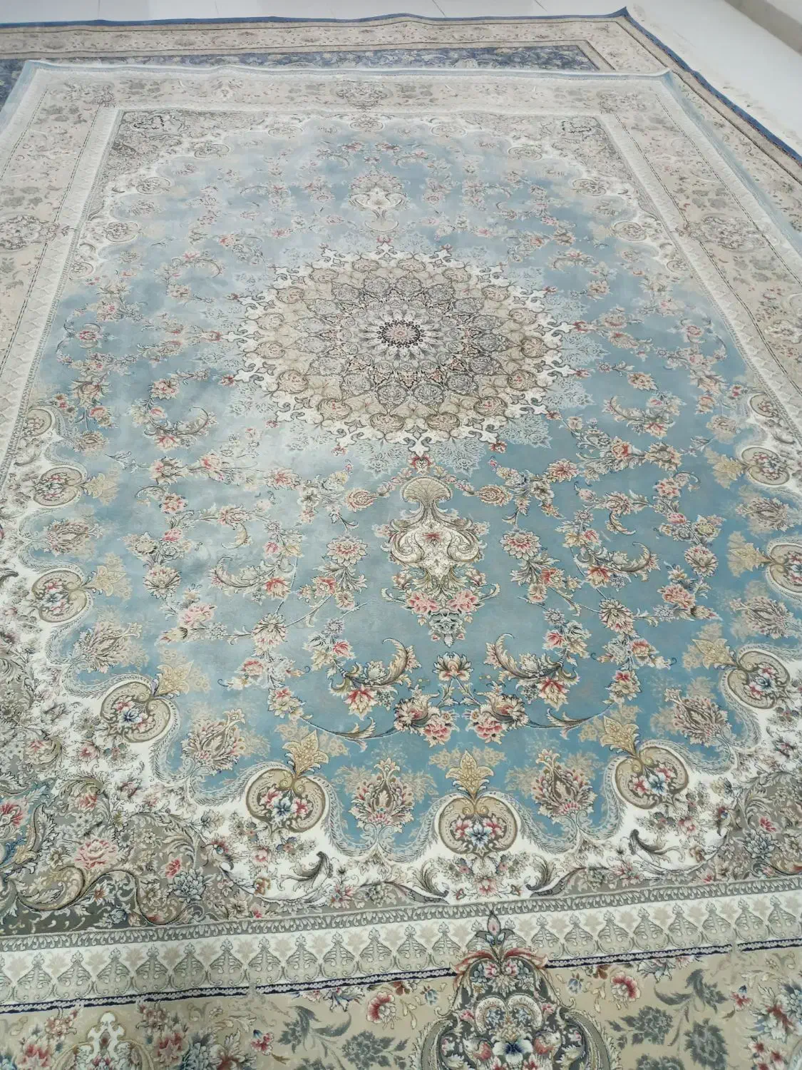 فرش ۹ متری|فرش|ری, منصوریه منگل|دیوار