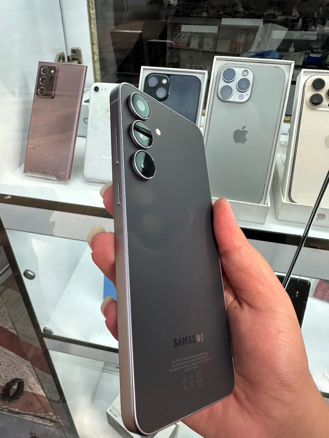 samsung S25 FE|موبایل|رشت, باهنر|دیوار
