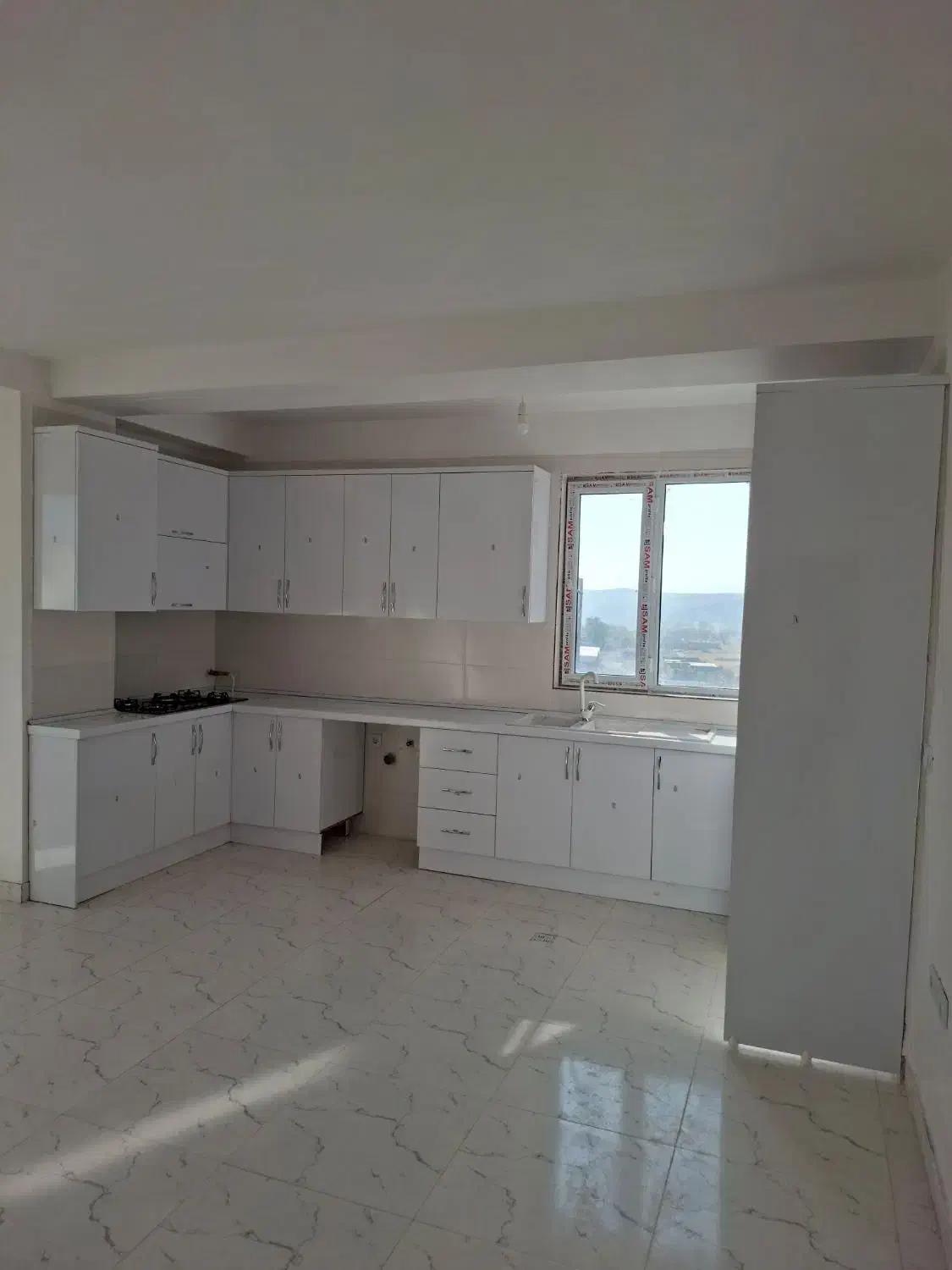 رهن آپارتمان 95 متری کلید نخورده|اجارهٔ آپارتمان|میانه, |دیوار