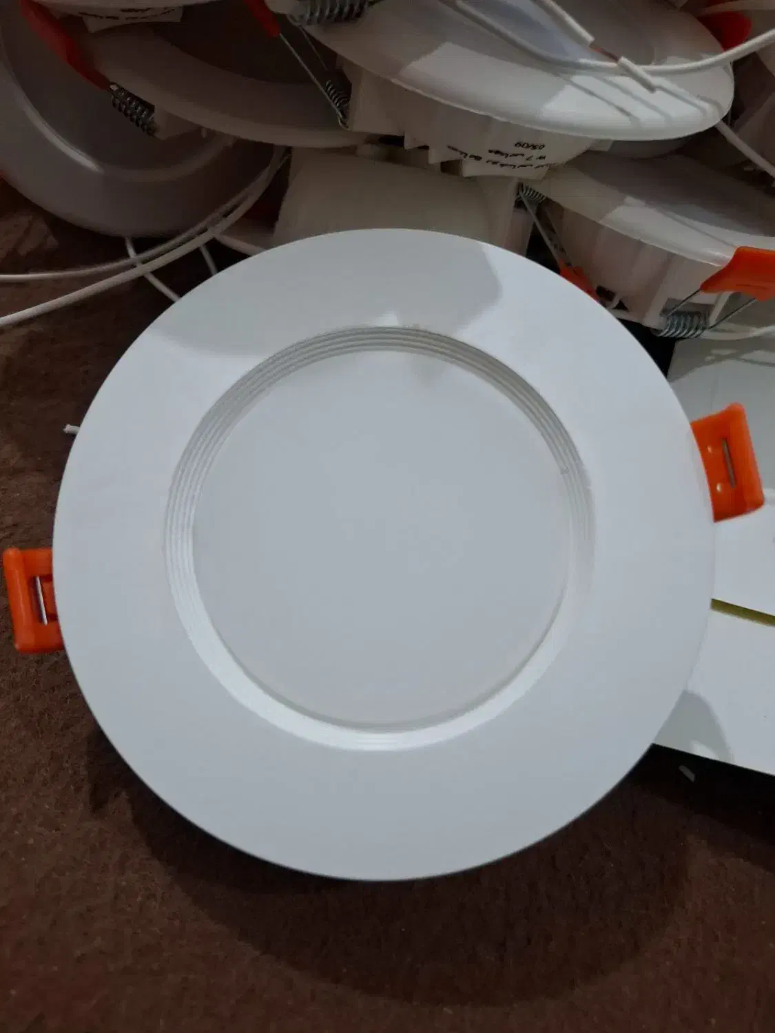 هالوژن درجه یک اصلی هفت وات و نه وات|لامپ و چراغ|زابل, |دیوار