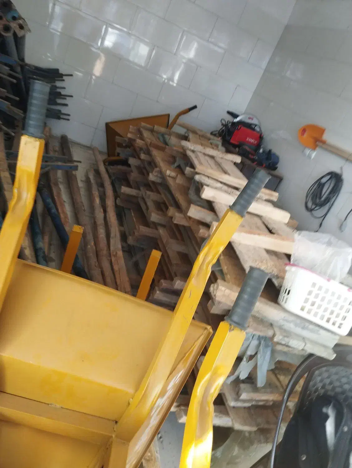 اجاره جک وپیکور وقالب چوبی وموتور برق در سراسیاب|مصالح و تجهیزات ساختمان|کرمان, |دیوار