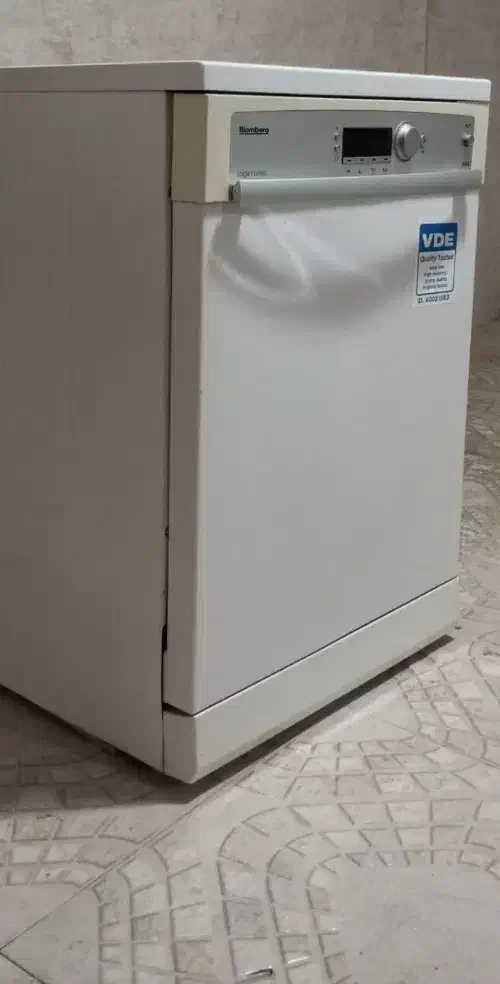 یک عدد ماشین ظرفشویی آلمانی بلومبرگ به فروش میرسد|ماشین ظرفشویی|نیشابور, شهرک ولیعصر|دیوار