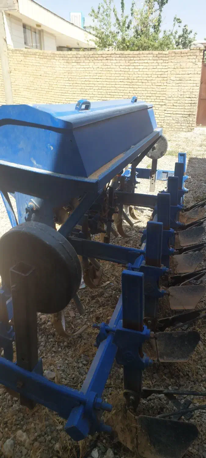 کلتیواتور سازه نگار ، نو ، ۱۰هکتار کارکرده|ماشین‌آلات صنعتی|فرخ‌شهر, |دیوار