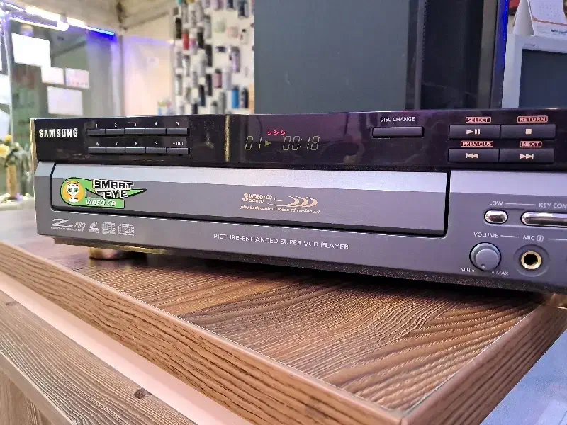 ویدیو سی دی سامسونگ ۳دیسک سالم با کنترل|پخش‌کننده DVD و ویدیو|مشهد, کوشش|دیوار