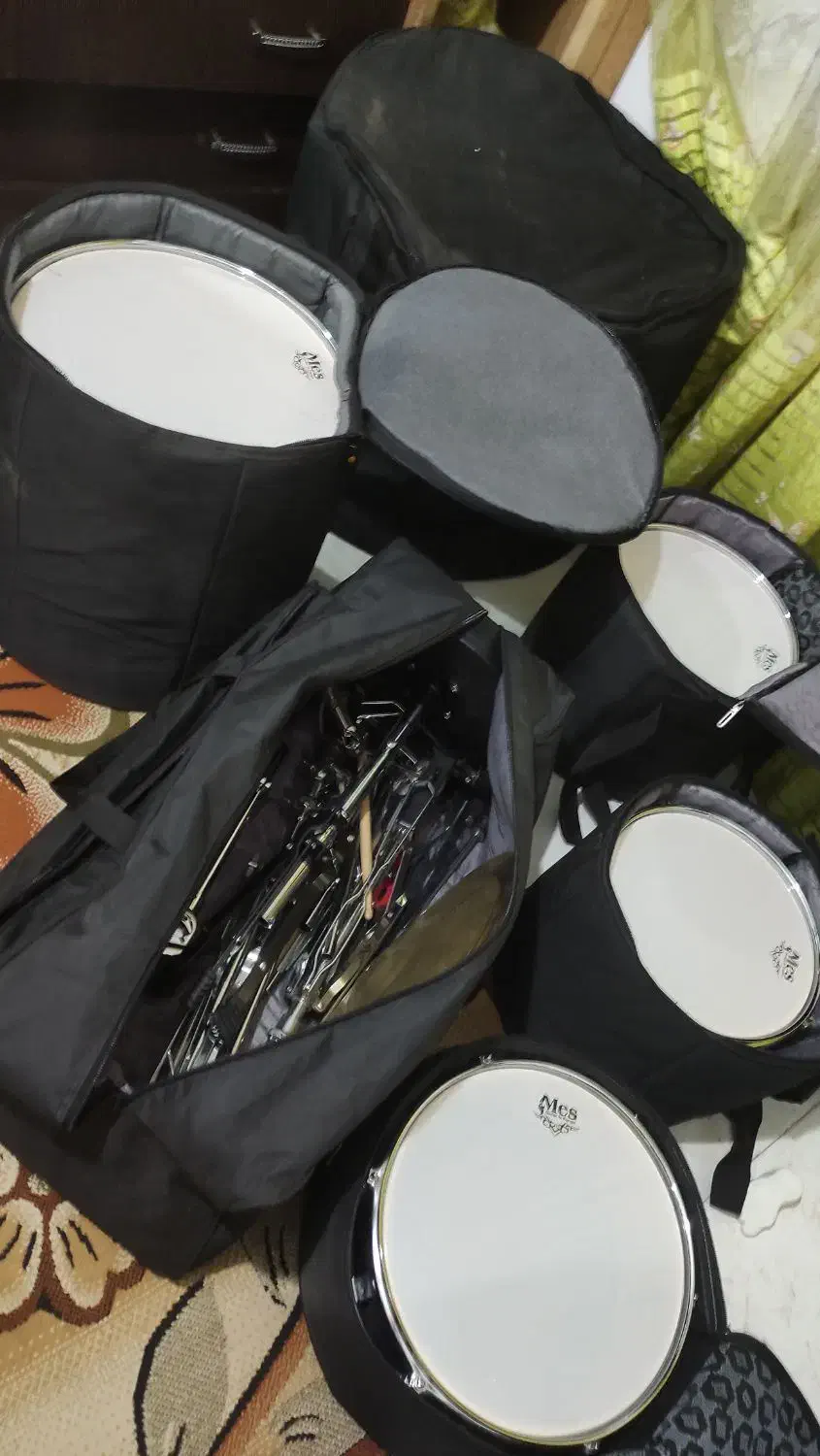 درام|درام و پرکاشن|مشکین‌دشت, |دیوار