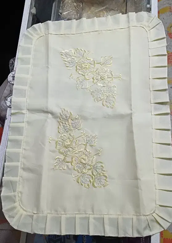 رو بالشتی|رختخواب، بالش، پتو|بیرجند, |دیوار