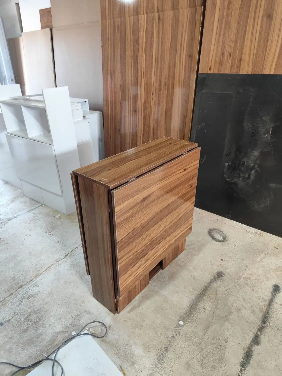 میز برش خیاطی|لوازم خیاطی و بافتنی|یزد, |دیوار