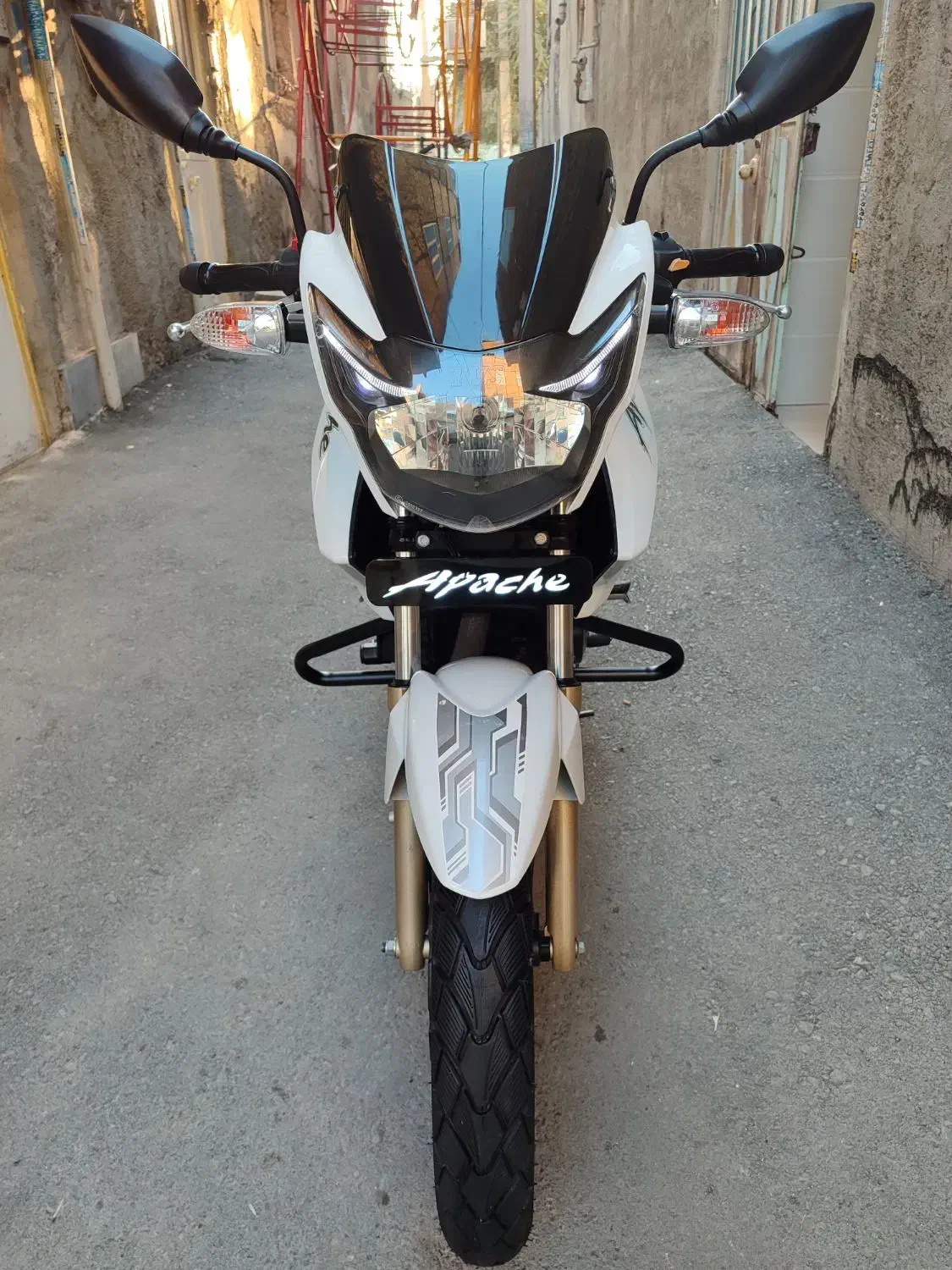 آپاچی ۱۸۰ مدل ۹۴ پلم درحد استثنایی|موتورسیکلت|تهران, یافت‌آباد|دیوار