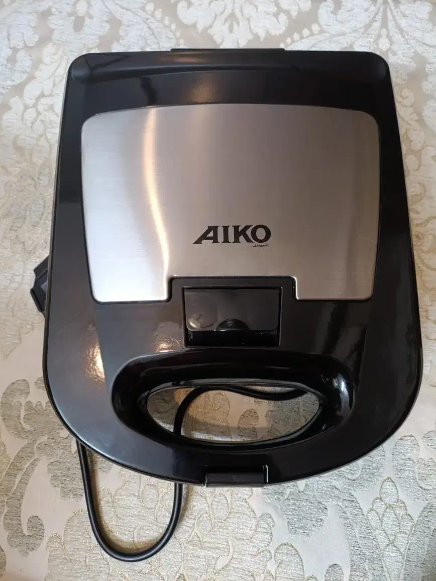 ساندویچ ساز 8 خانه مارک AIKo|سایر لوازم برقی|اصفهان, میرعماد|دیوار