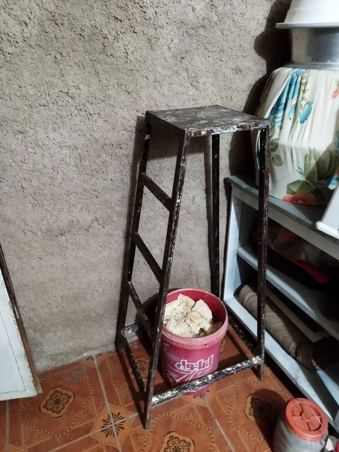 چهار پایه فروشی|صندلی و نیمکت|کوهدشت, |دیوار