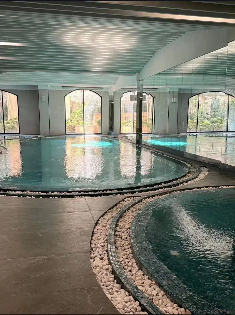 ۲۲۰ متر کلید نخورده فرمانیه شرقی منتظر لمس شما