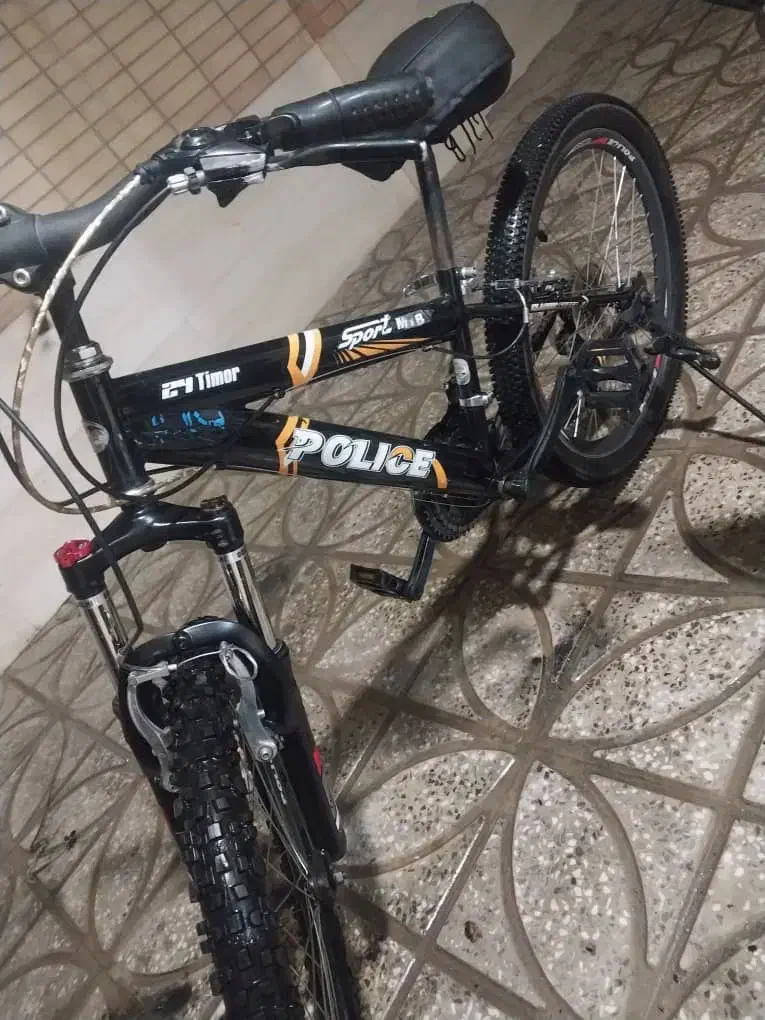 دوچرخه|دوچرخه، اسکیت، اسکوتر|فولادشهر, C4|دیوار