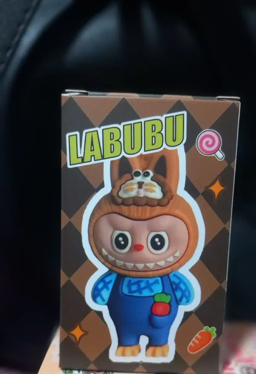 لبوبو شانسی کوچیک|اسباب‌بازی بچه|آمل, |دیوار