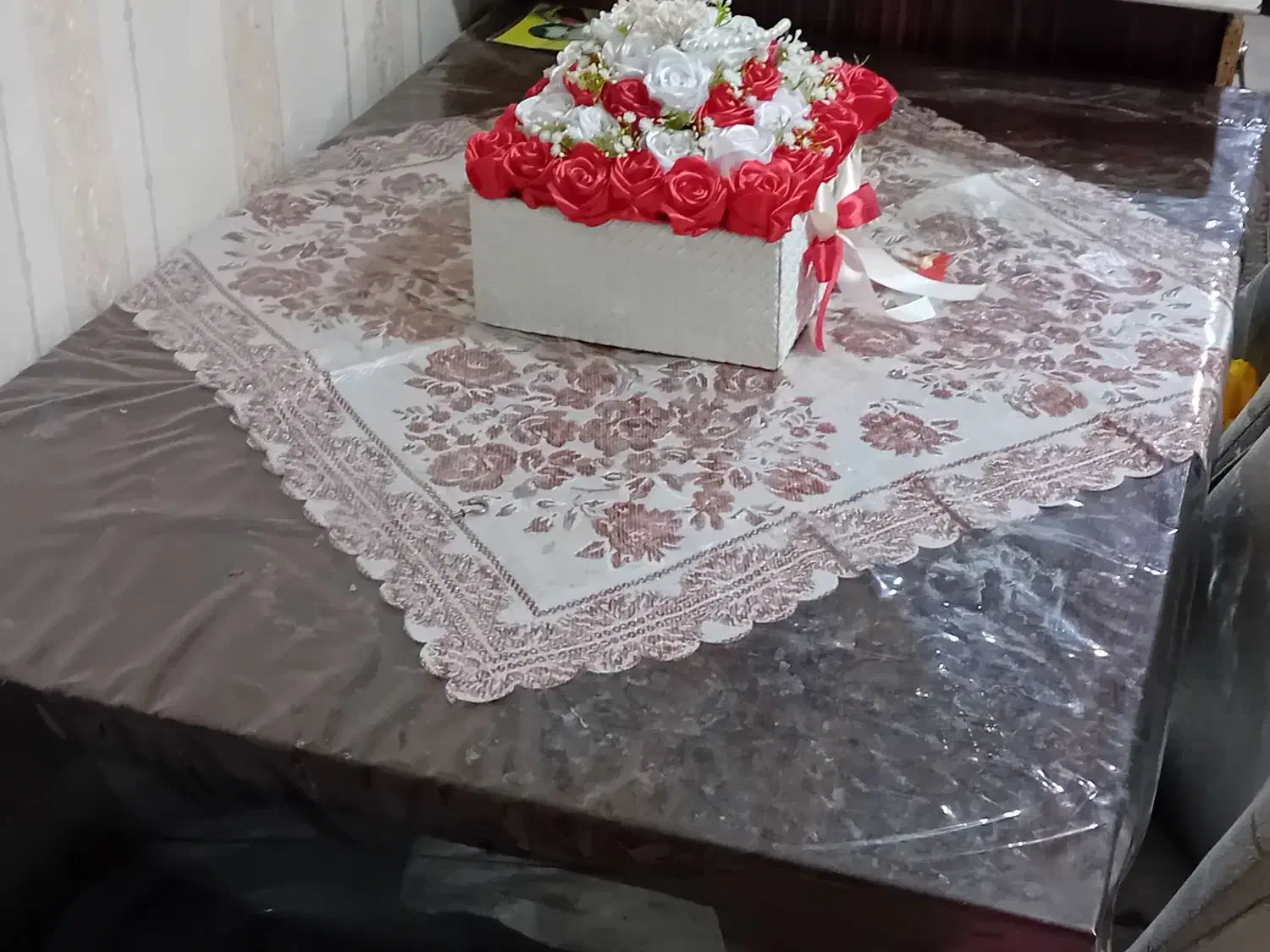 میز نهار خوری سالم|میز و صندلی غذاخوری|رشت, استقامت ۱|دیوار