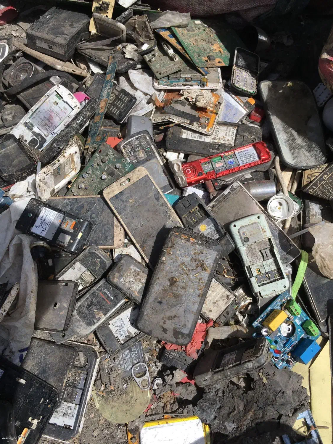 خریدار انواع گوشی موبایل، کامپیوتر، لپ‌تاپ|خدمات رایانه‌ای و موبایل|خوی, |دیوار