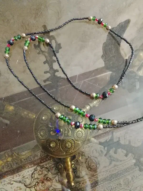 بند عینک|بدلیجات|قم, باغ کرباسی|دیوار