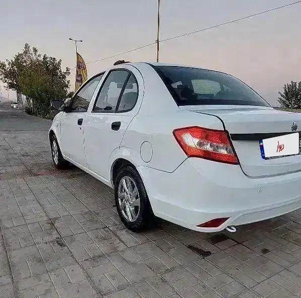 ساینا مدل ۹۸|خودرو سواری و وانت|شاهین‌شهر, شهرک گلدیس|دیوار