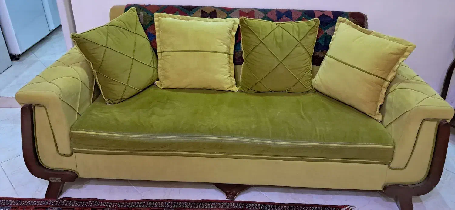 مبل راحتی ۹ نفره|مبلمان خانگی و میز عسلی|تربتحیدریه, آسایش|دیوار