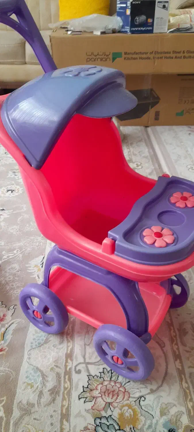 اسباب بازی|اسباب‌بازی بچه|گلبهار, شهر جدید گلبهار|دیوار