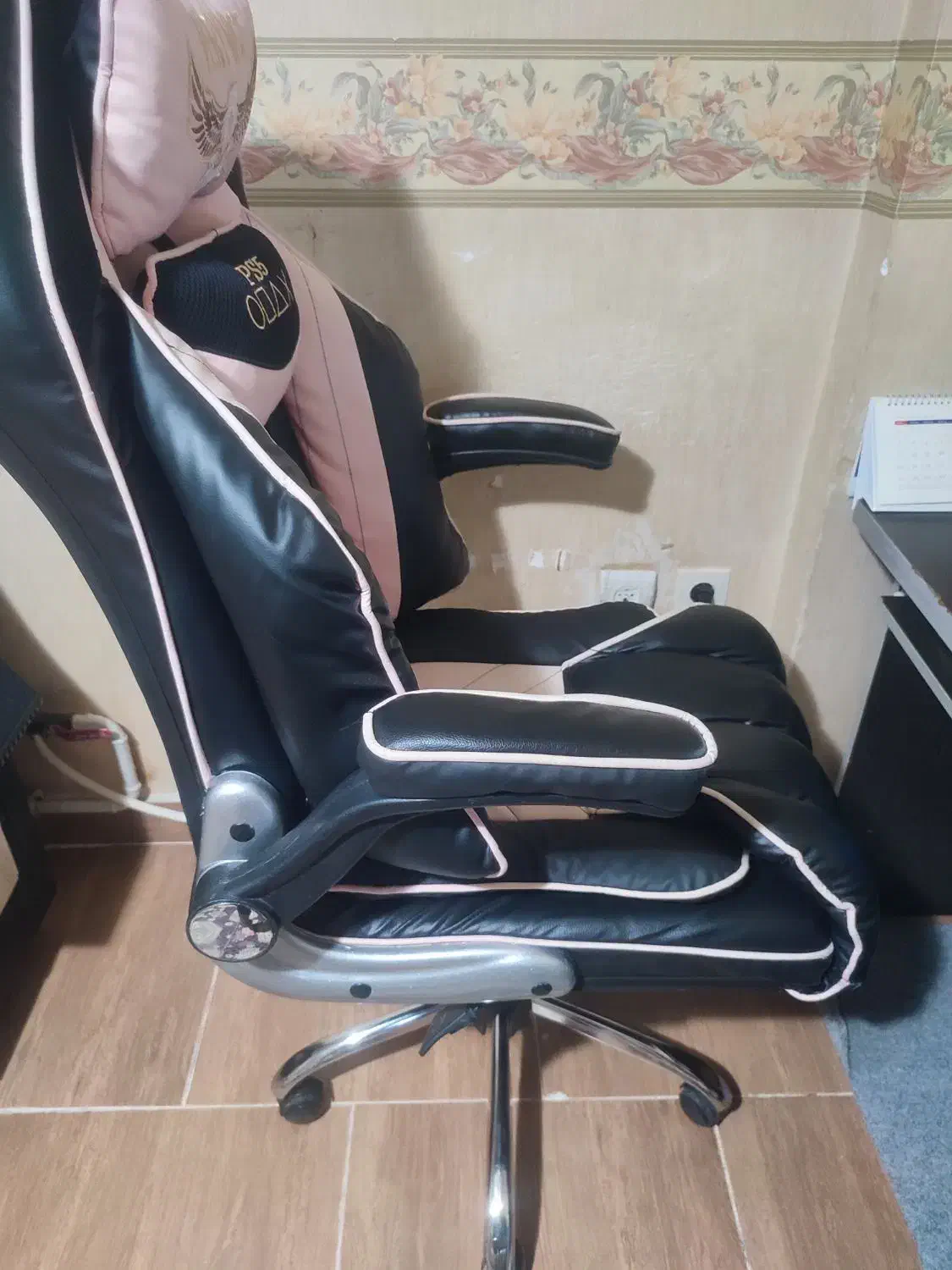 صندلی کامپیوتر|میز تحریر و کامپیوتر|تبریز, |دیوار