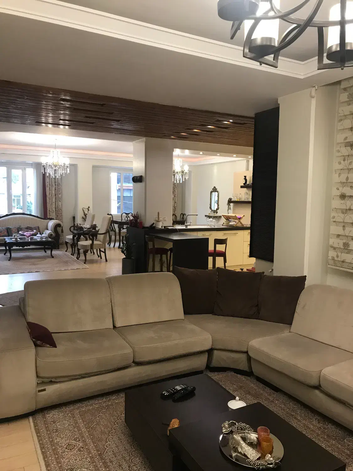 اپارتمان ۲۴۲ متر ۴ خوابه شیراز جنوبی|فروش آپارتمان|تهران, شیراز|دیوار