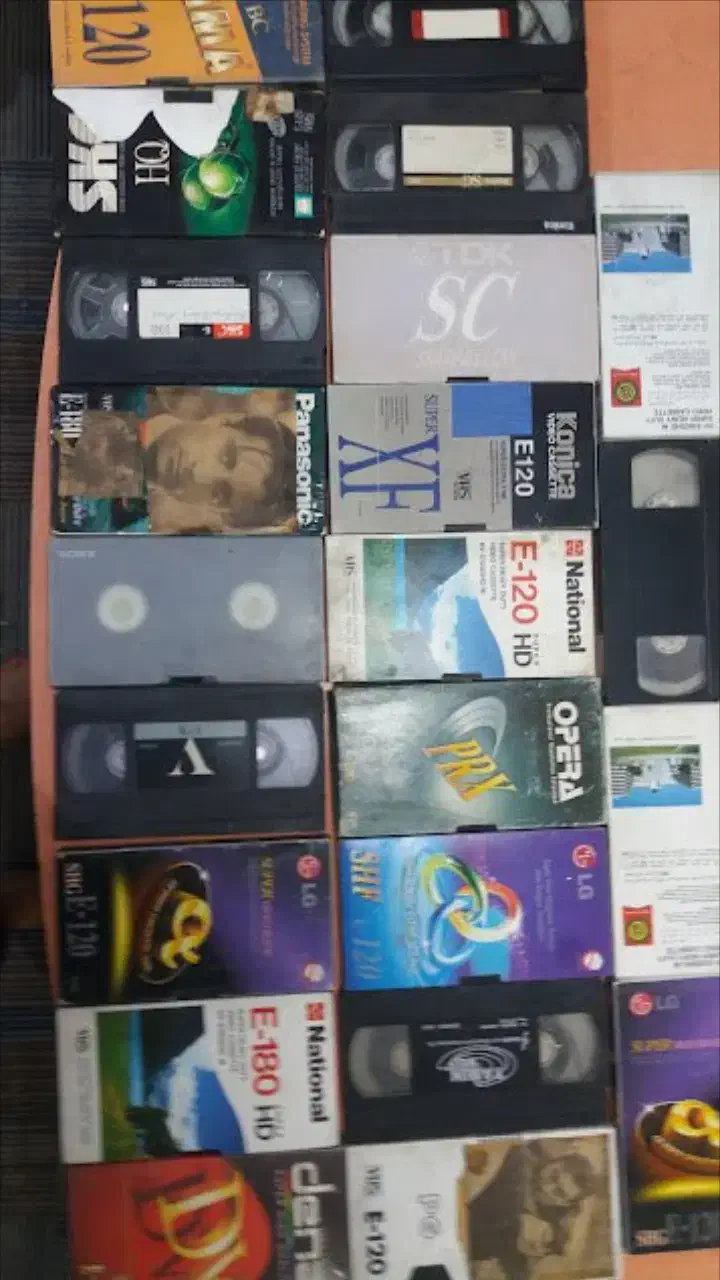 نوار کاست + نوار ویدیو|کلکسیون اشیاء عتیقه|اسدآباد, |دیوار